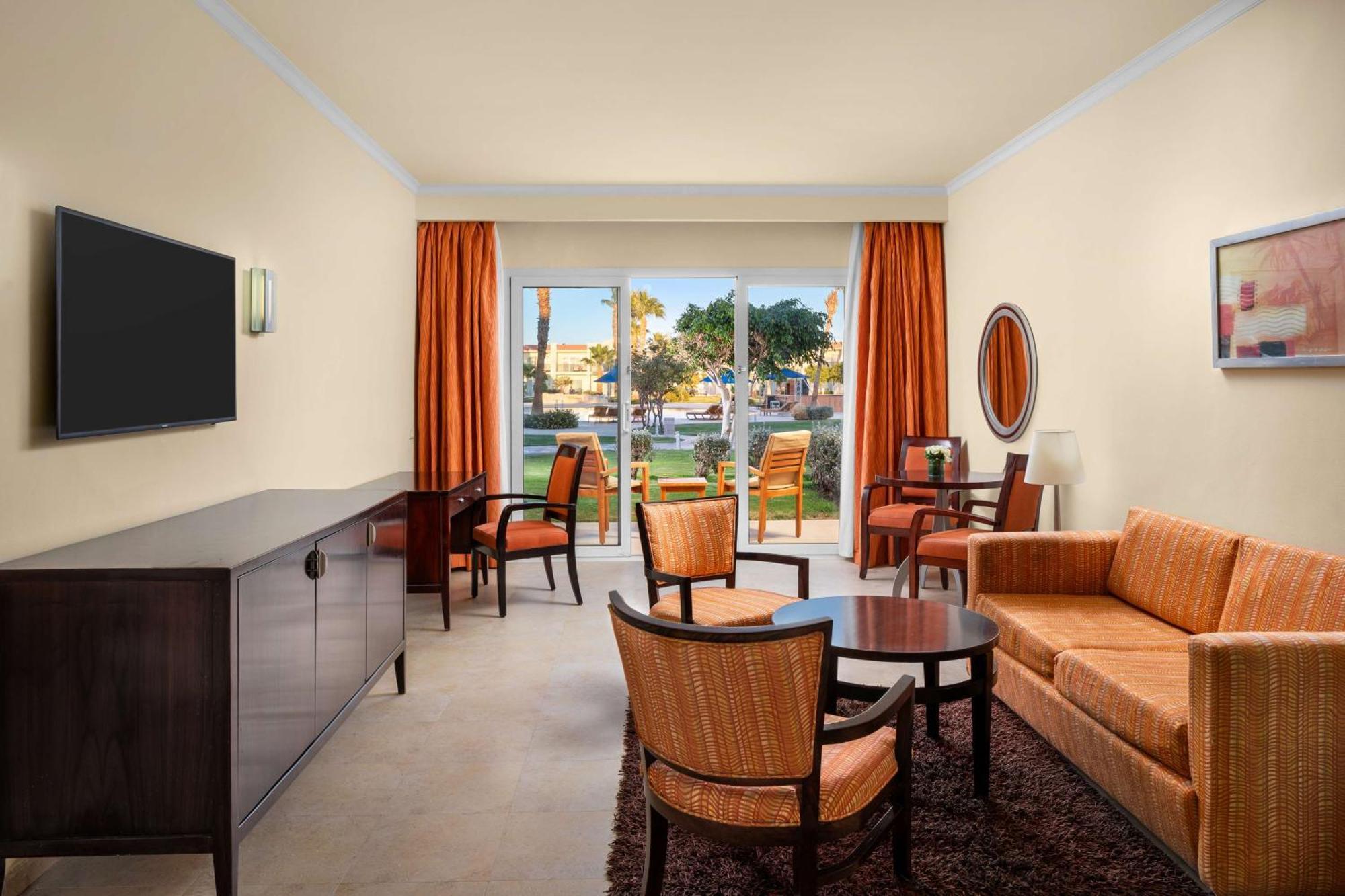Doubletree By Hilton Sharks Bay Resort Шарм-еш-Шейх Екстер'єр фото