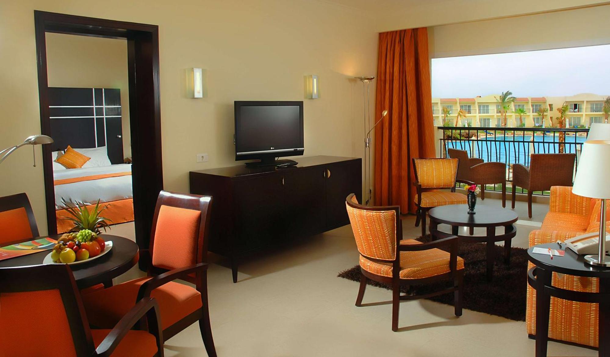 Doubletree By Hilton Sharks Bay Resort Шарм-еш-Шейх Екстер'єр фото