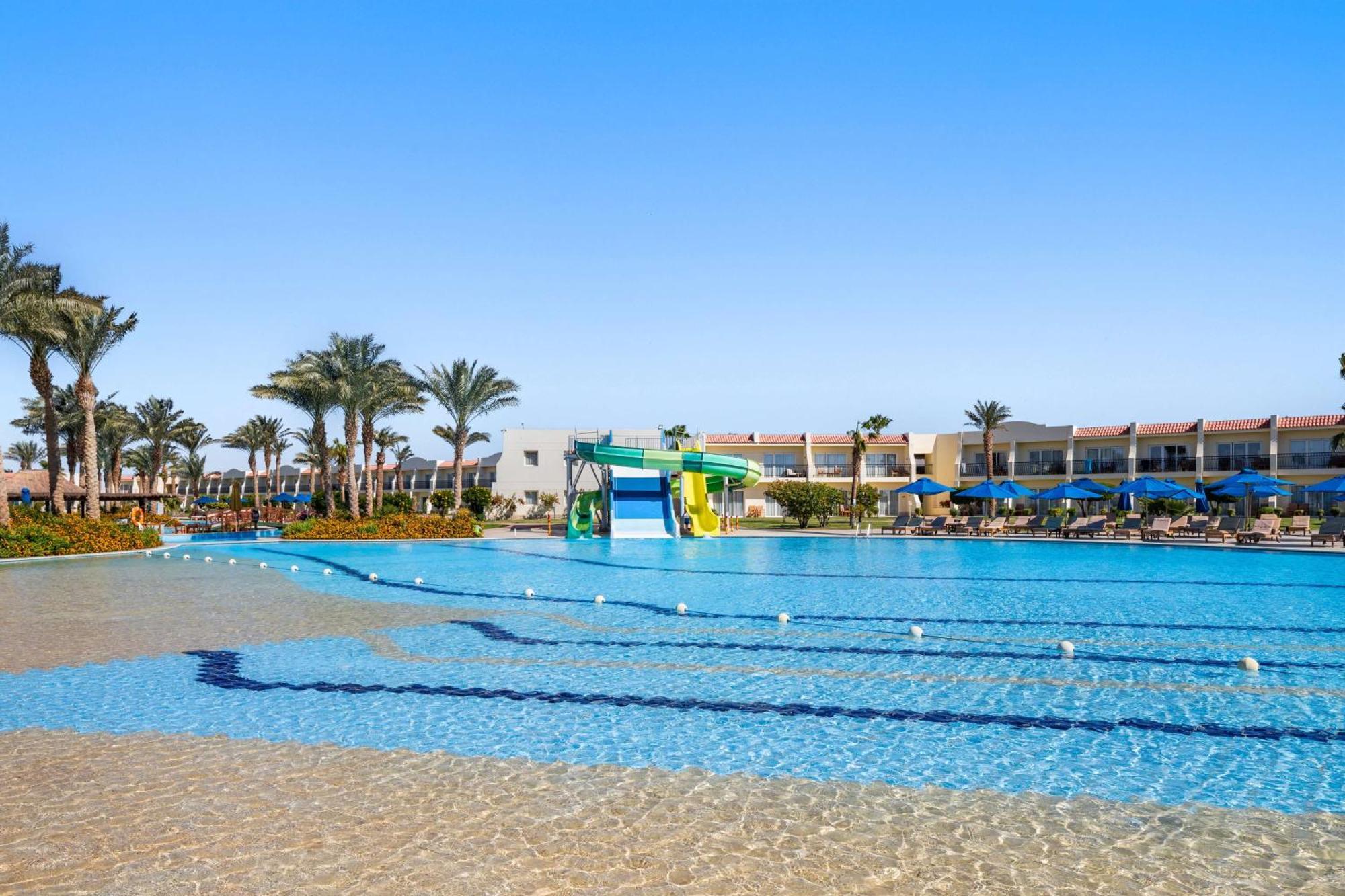 Doubletree By Hilton Sharks Bay Resort Шарм-еш-Шейх Екстер'єр фото